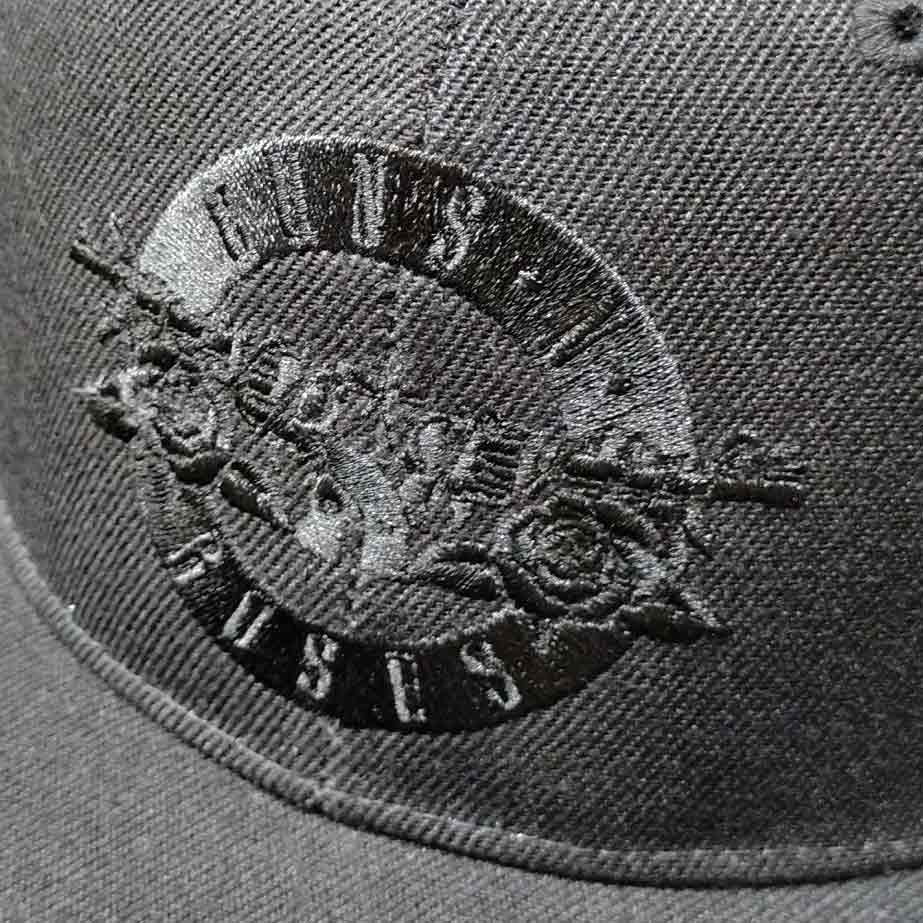 Guns N' Roses スナップバックキャップ ガンズ・アンド・ローゼス Circle Logo BLACK -  バンドTシャツの通販ショップ『Tee-Merch!』